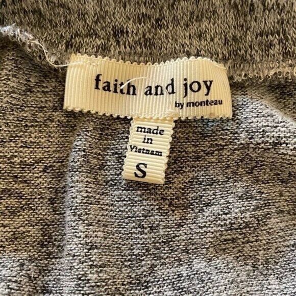 Faith and Joy women's grey pulloer sweater top with slit white back size small - Picture 5 of 8